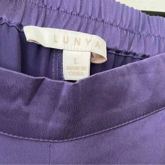 Lunya Silk Pajama Pants in Flying Fig (Purple); Large. - Picture 4 of 7